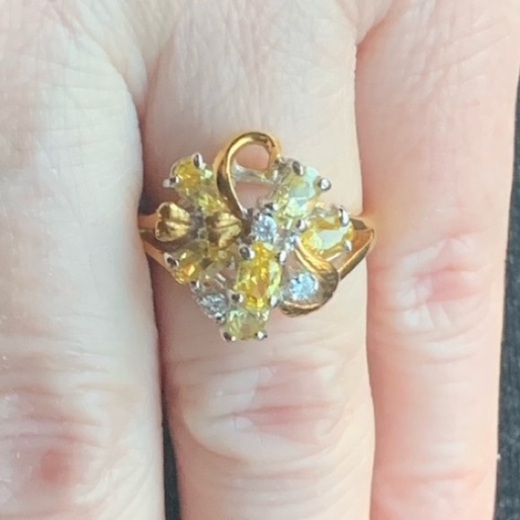 Golden Topaz CZ & Diamond Cluster Cocktail Ring Goldtone Size 6.75 Costume EUC - Picture 3 of 11